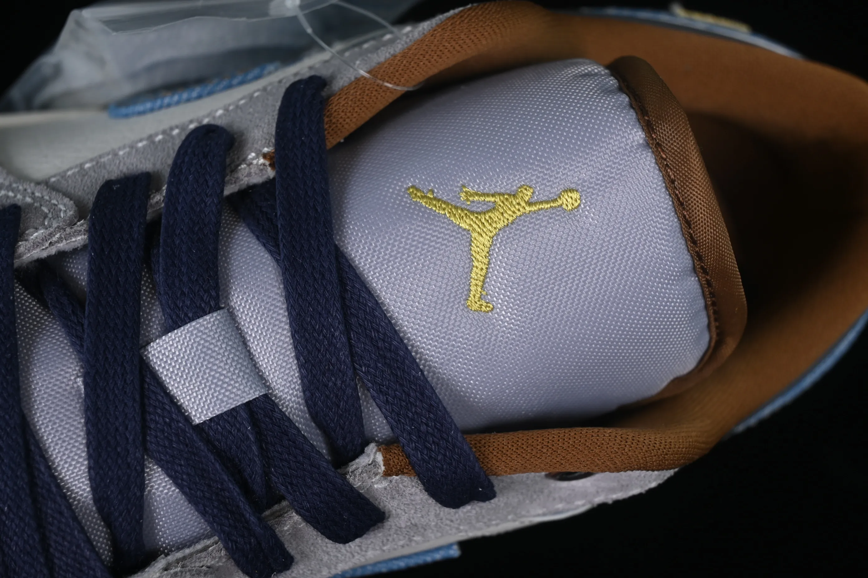 All categories Air Jordan Jordan series basketball shoes Air Jordan 1 Low Air Jordan 1 Low AJ1 Joe 1 Valentine's Day limited denim denim low-bang cultural casual sneakers FZ5042-041